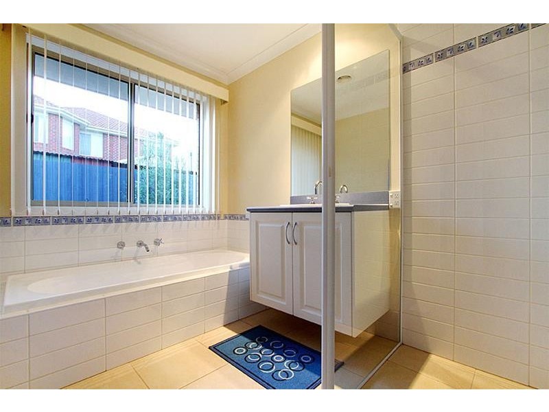 71 Domain Drive, Hillside VIC 3037