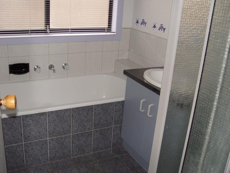 3 Sandstone Court, Delahey VIC 3037