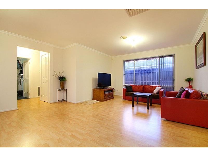 21 Brindalee Way, Hillside VIC 3037