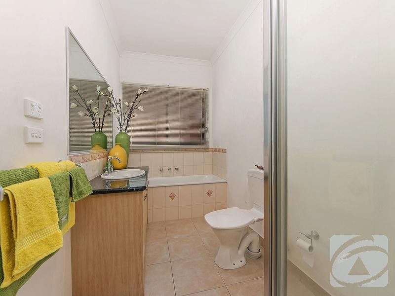 16 French Crescent, Caroline Springs VIC 3023