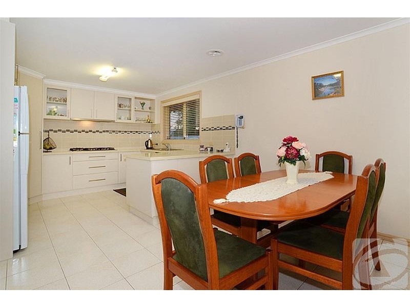 10 Kontek Way, Sydenham VIC 3037