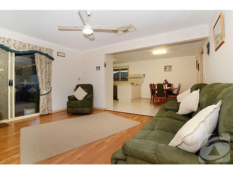 10 Kontek Way, Sydenham VIC 3037