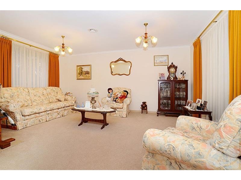 10 Kontek Way, Sydenham VIC 3037