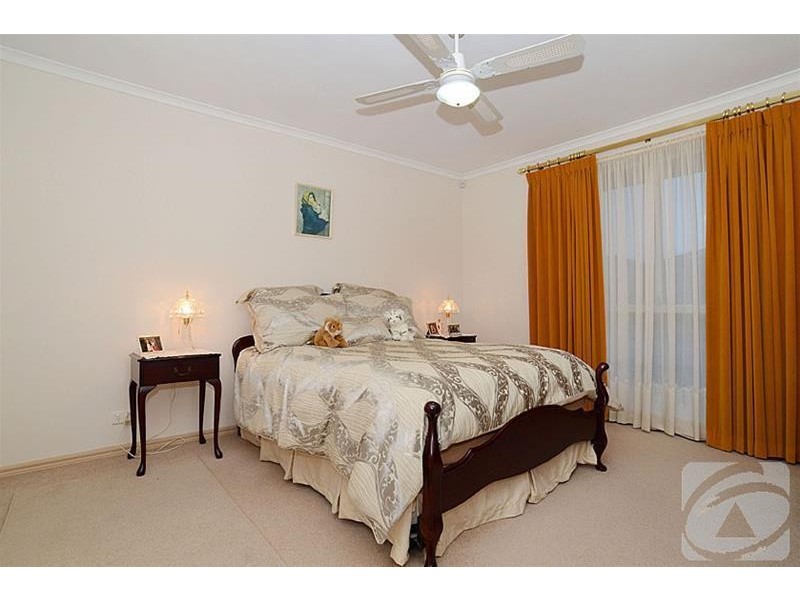 10 Kontek Way, Sydenham VIC 3037