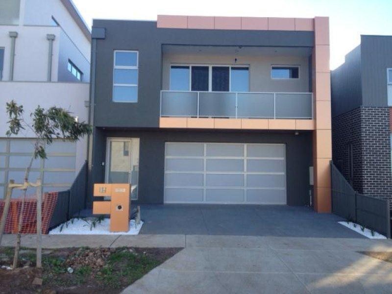 15 Boathouse Drive, Caroline Springs VIC 3023