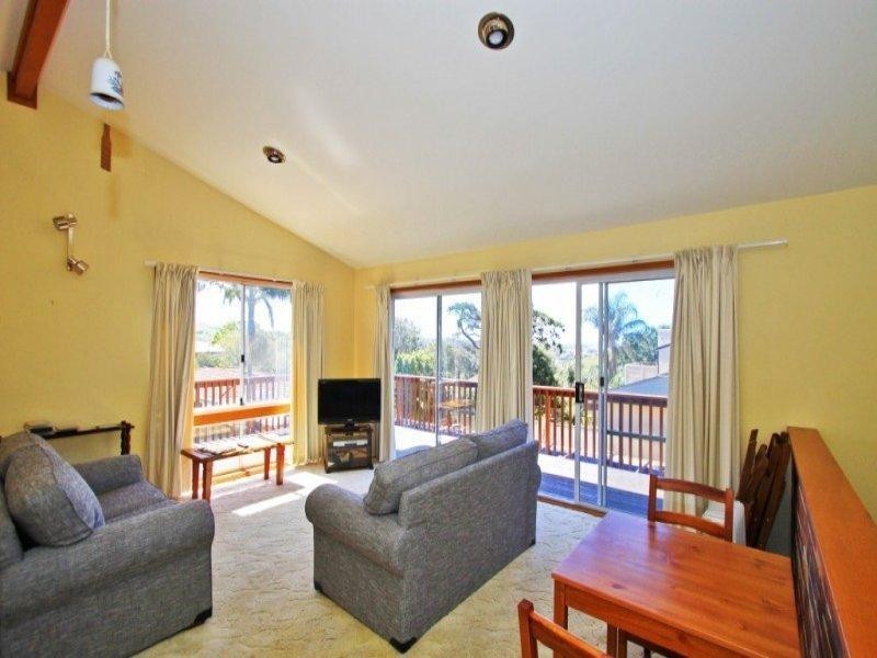 25 Attunga Avenue, Kiama Heights NSW 2533