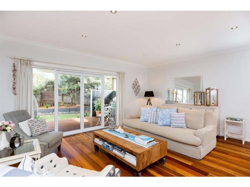10 Frolic Street, Gerringong NSW 2534