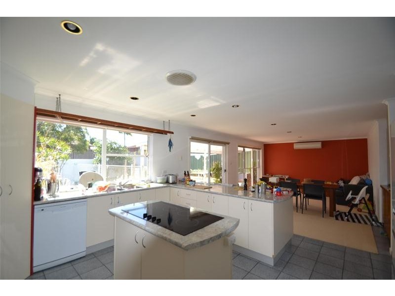 47 Scott Street, Shoalhaven Heads NSW 2535