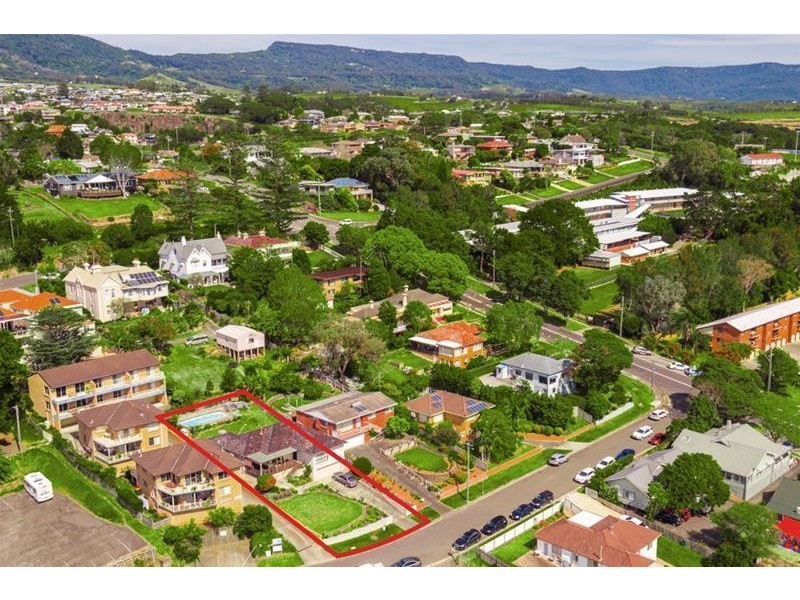 8 Akuna Street, Kiama NSW 2533