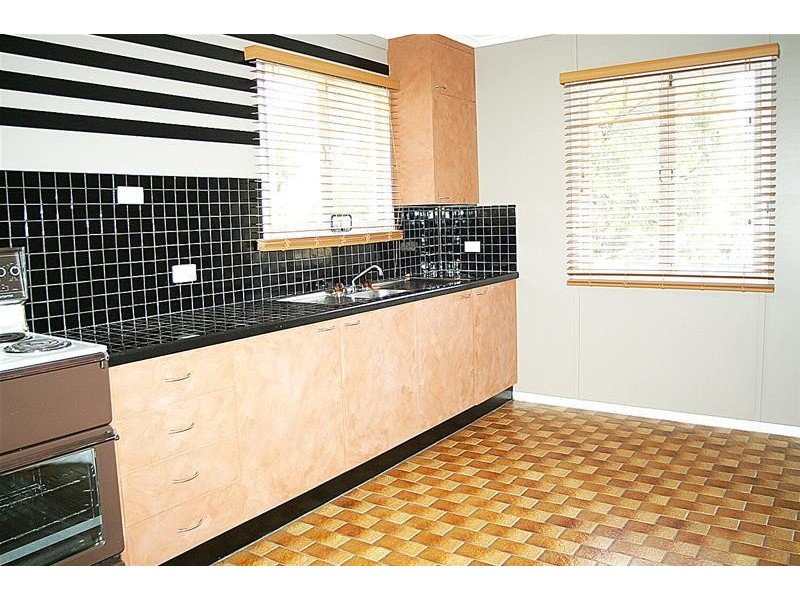 15 Don Street, Biloela QLD 4715