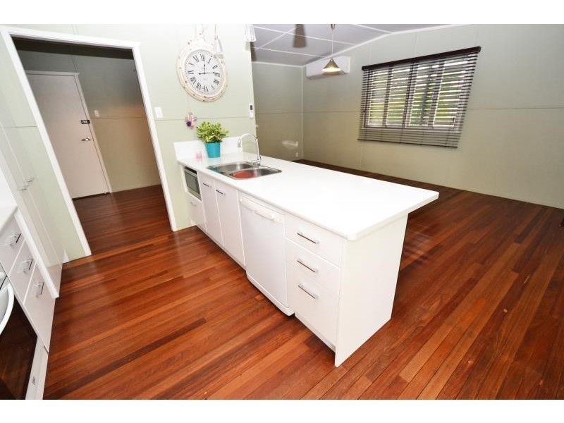 8 Buckland Street, Biloela QLD 4715