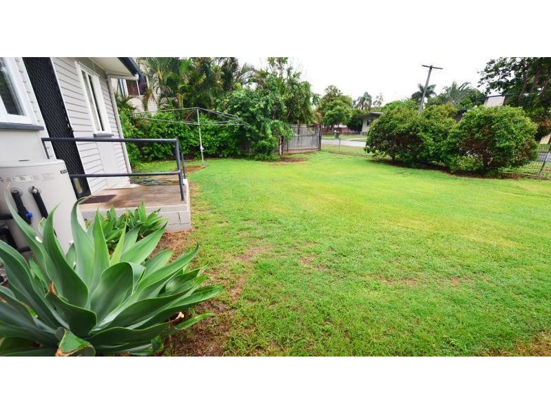 8 Buckland Street, Biloela QLD 4715