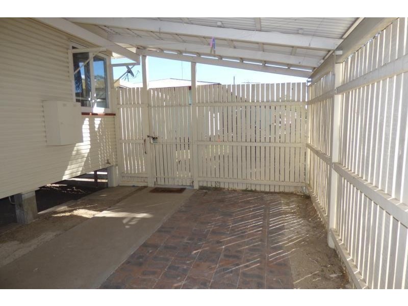 6 Bauhinia Street, Biloela QLD 4715