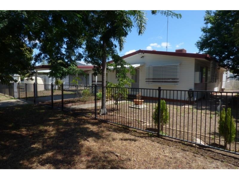 15 Gerard Street, Biloela QLD 4715
