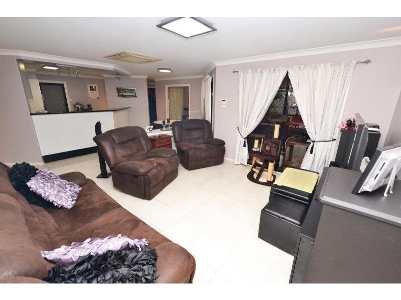 16 Harcla Close, Biloela QLD 4715