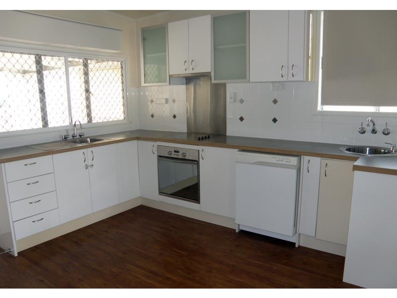 2/128 Kroombit Street, Biloela QLD 4715