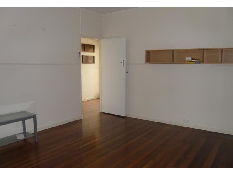 2/128 Kroombit Street, Biloela QLD 4715