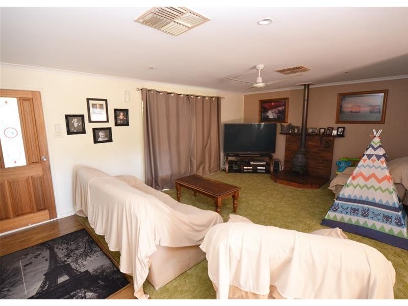 42 Blanches Road, Thangool QLD 4716