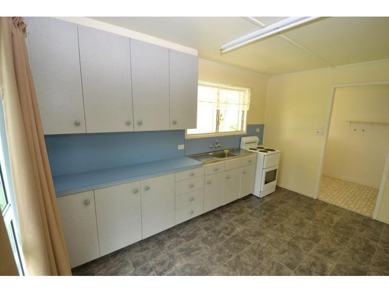 34 Dee Street, Biloela QLD 4715