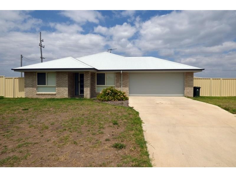 6 Halberstater Close, Biloela QLD 4715