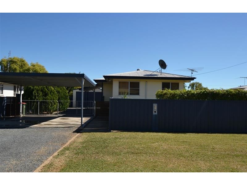 5 Lookerbie Street, Biloela QLD 4715