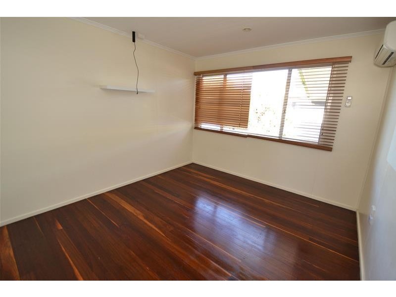 5 Lookerbie Street, Biloela QLD 4715