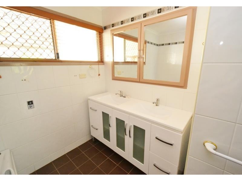 7 Raglan Street, Biloela QLD 4715