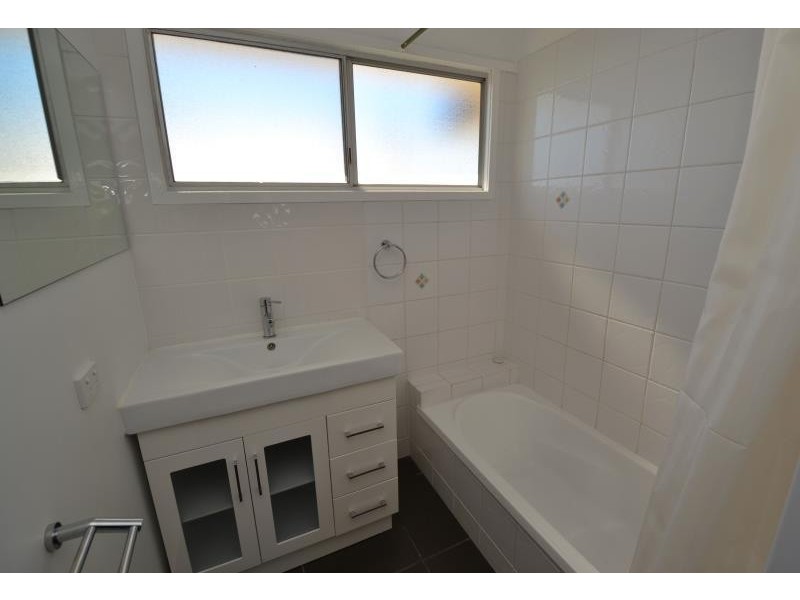 5 Lookerbie Street, Biloela QLD 4715