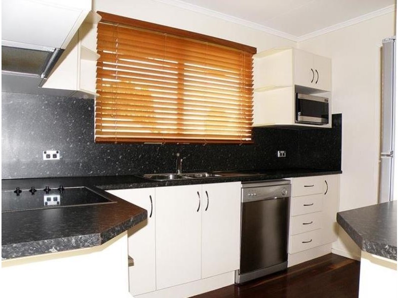 5 Lookerbie Street, Biloela QLD 4715