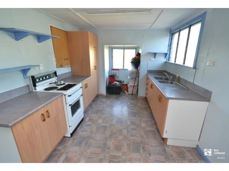 1 Warren Street, Goovigen QLD 4702