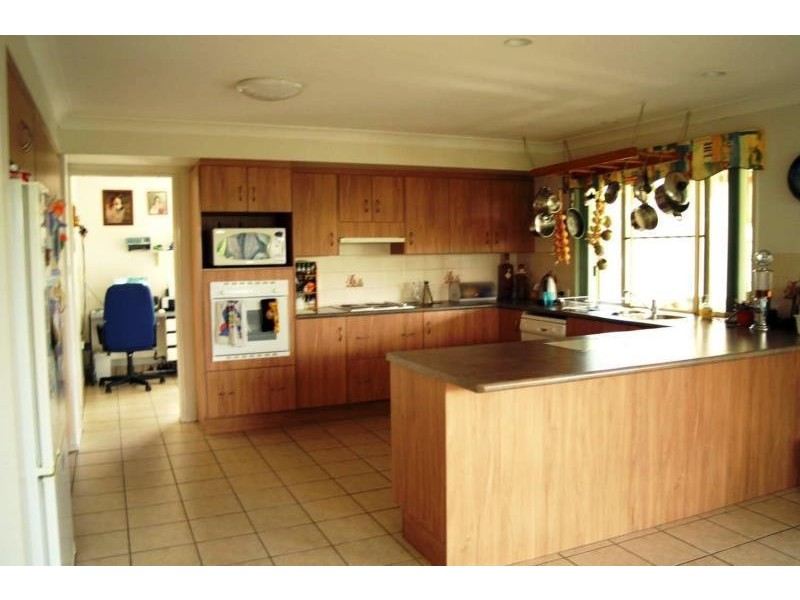 18 Ward Crescent, Biloela QLD 4715