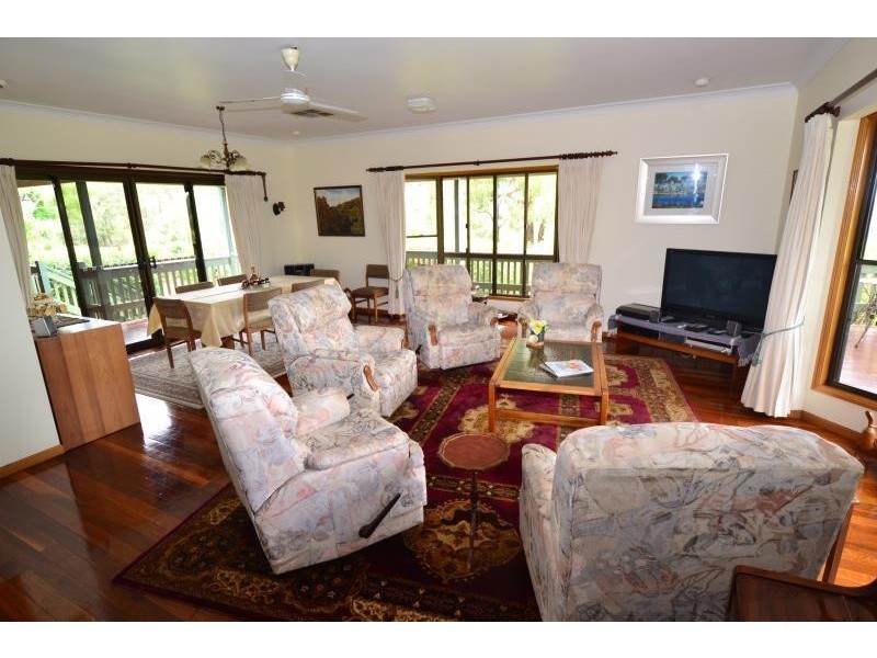 16 Raglan Street, Biloela QLD 4715