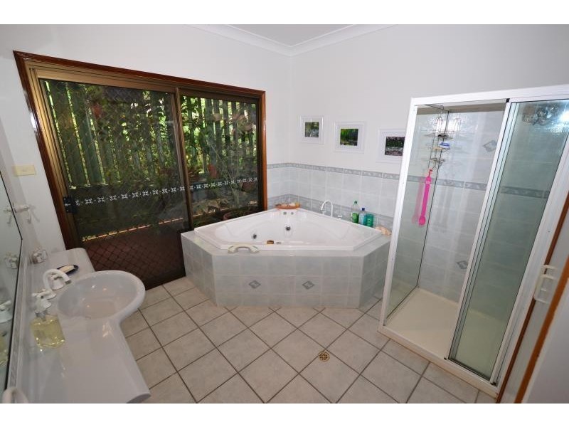 16 Raglan Street, Biloela QLD 4715