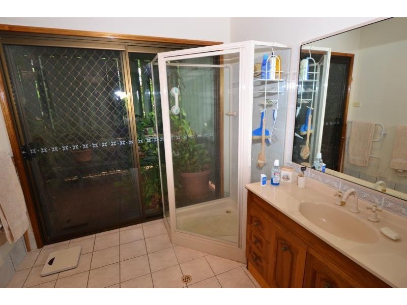 16 Raglan Street, Biloela QLD 4715