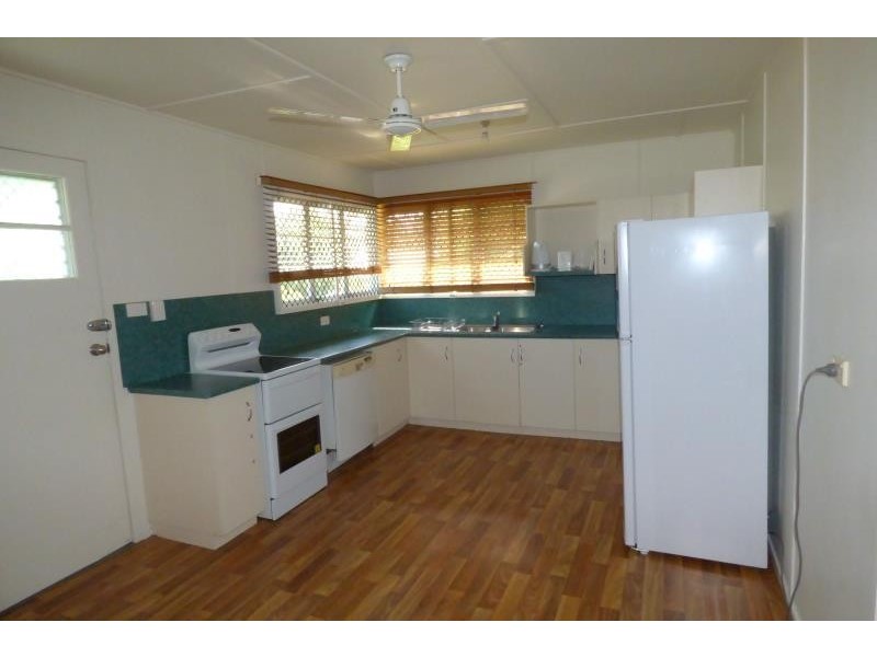 31 Collins Street, Biloela QLD 4715