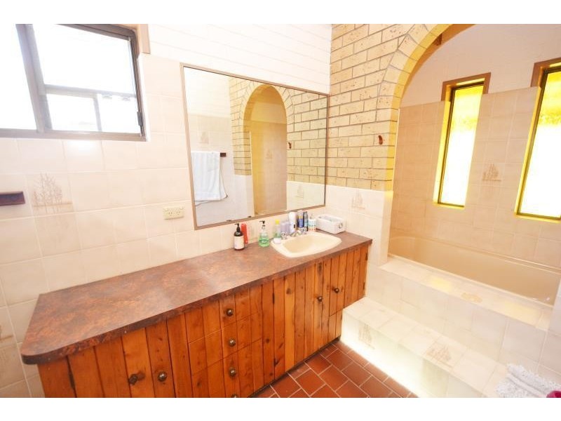 2 Diane Court, Biloela QLD 4715