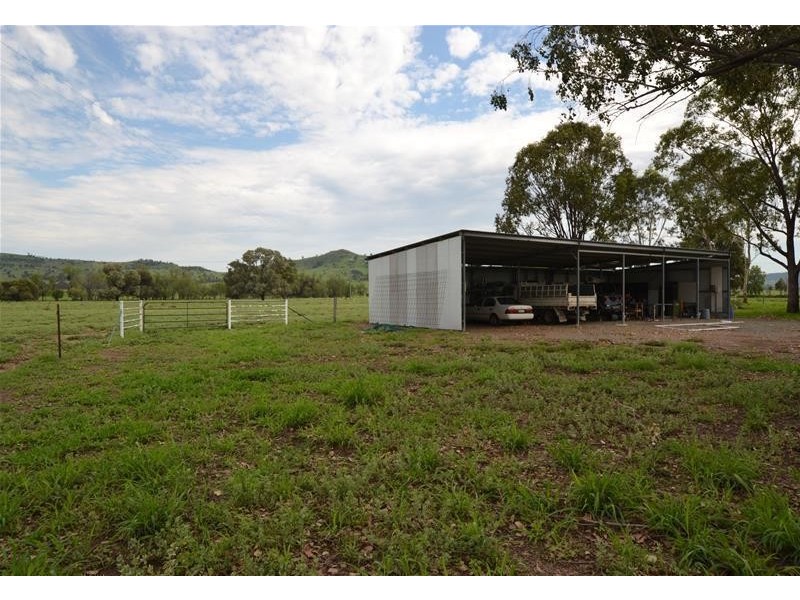 801 Valentine Plains Road, Biloela QLD 4715
