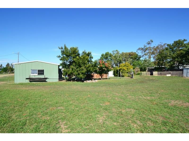 8 Blanchs Road, Thangool QLD 4716
