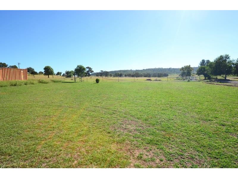 8 Blanchs Road, Thangool QLD 4716