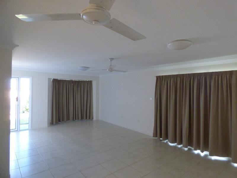 1/5 Halberstater Close, Biloela QLD 4715