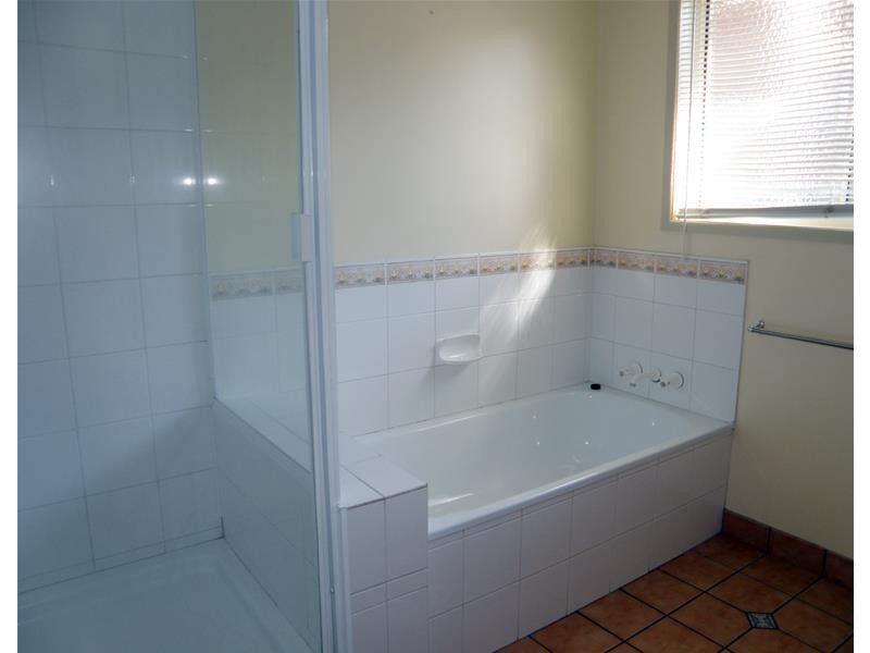 12 Bauerle Court, Biloela QLD 4715