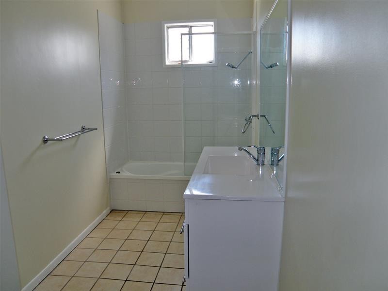 110 Kroombit Street, Biloela QLD 4715