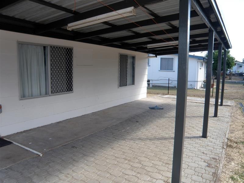 110 Kroombit Street, Biloela QLD 4715