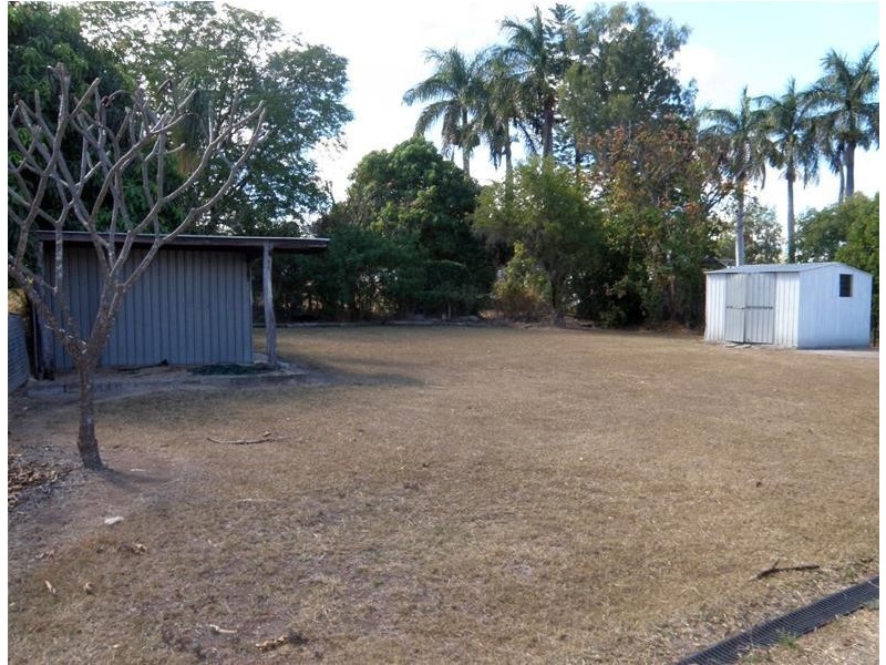 110 Kroombit Street, Biloela QLD 4715