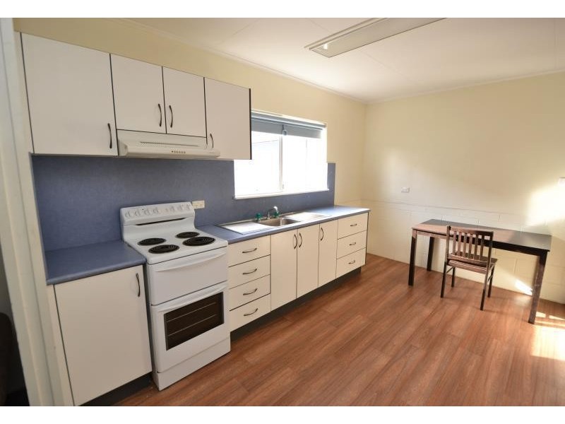 26 Dawson Highway, Biloela QLD 4715