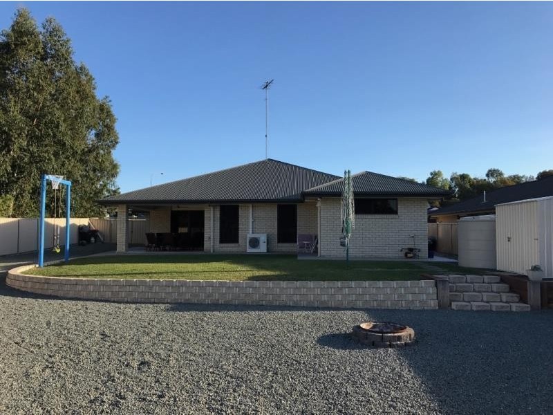 23 Paroz Crescent, Biloela QLD 4715