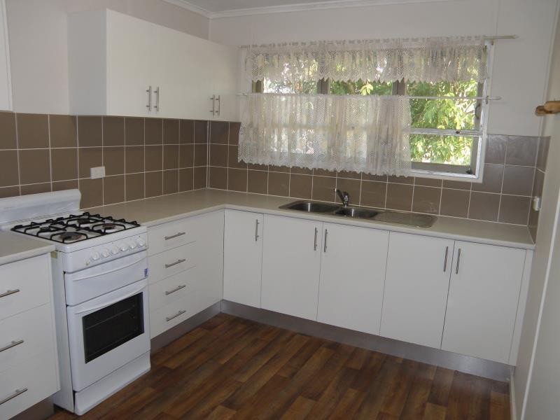 33 Collins Street, Biloela QLD 4715