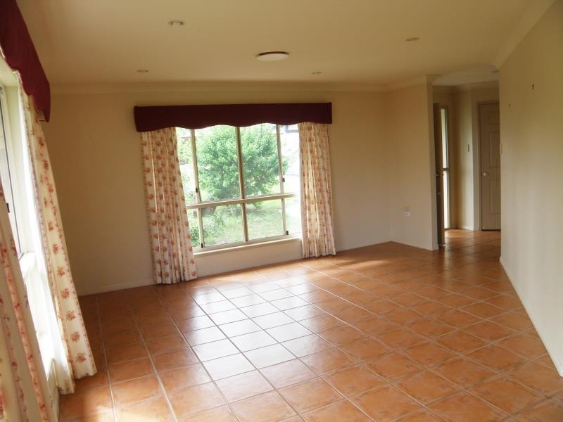 15 Paroz Crescent, Biloela QLD 4715