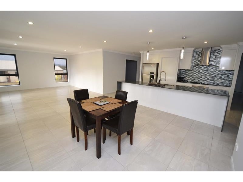 18-20 Highland Way, Biloela QLD 4715