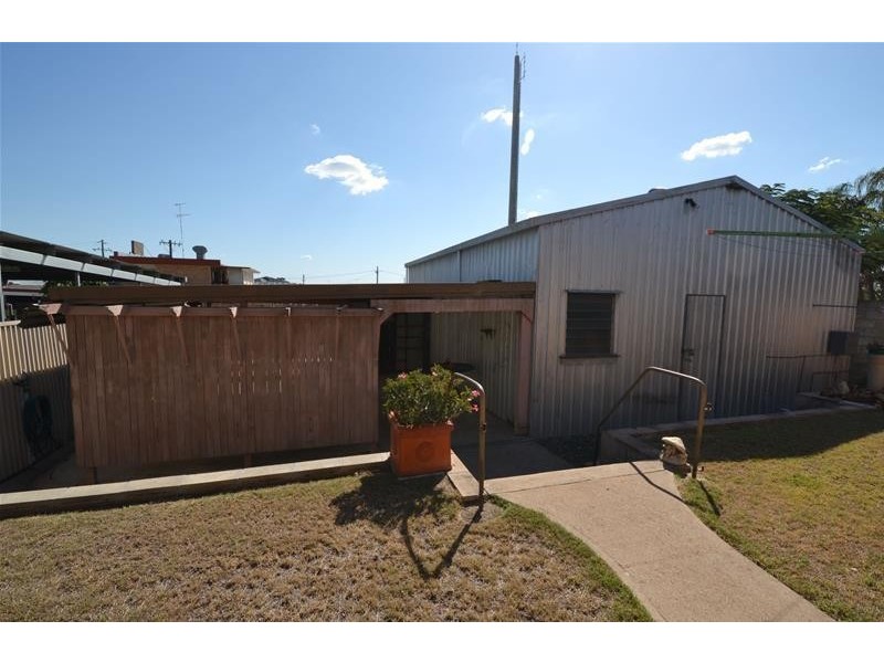 51 Kroombit Street, Biloela QLD 4715